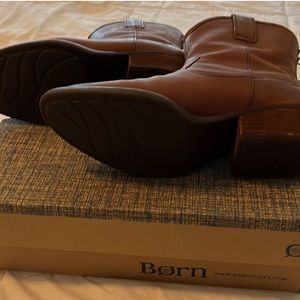 Born boots